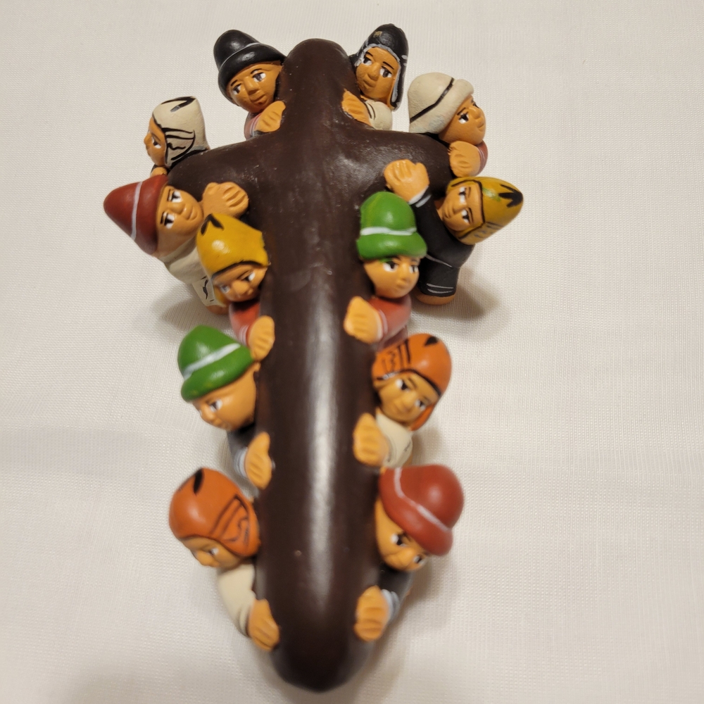 12 Men Carrying Cross Figurine Handmade Clay Made In Peru Christianity.Religious